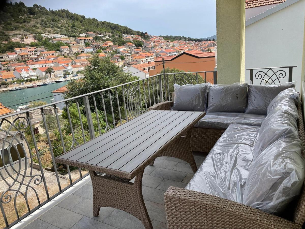 4 Princesses Apartment *