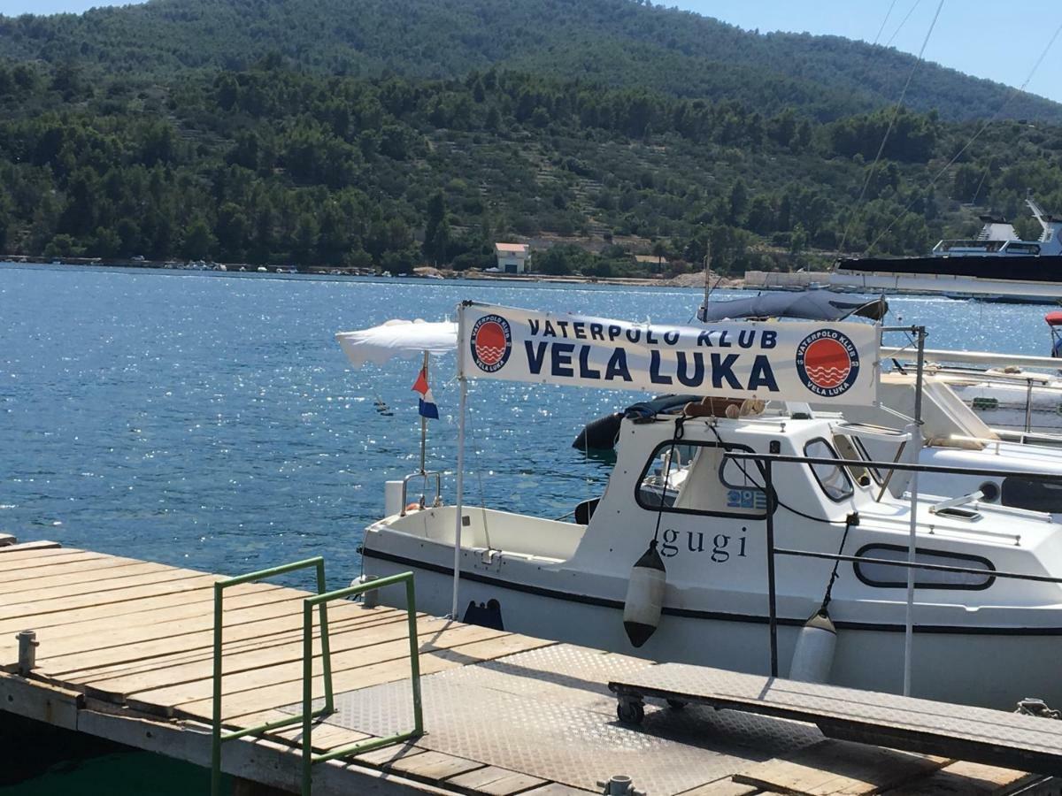 4 Princesses Vela Luka